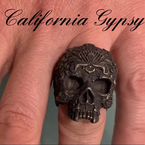 Etched Skull Men’s Women’s Ring - Picture 3 of 5
